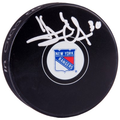 Шайба с автографом Henrik Lundqvist New York Rangers Steiner Sports Autographed Team Logo