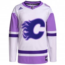 Именная игровая джерси Calgary Flames adidas Hockey Fights Cancer Primegreen Authentic - White/Purple