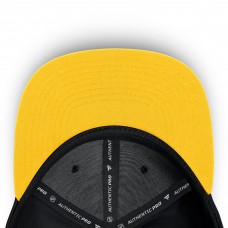 Бейсболка Boston Bruins Fanatics Black 2026 NHL Stadium Series Authentic Pro