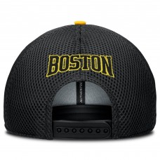 Бейсболка Boston Bruins Fanatics Gold/Black 2026 NHL Stadium Series Authentic Pro