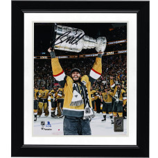 Фото с автографом Brayden McNabb Vegas Golden Knights Fanatics Authentic 2023 Stanley Cup Champions 8 x 10 Raising Cup Фото с автографом Brayden McNabb Vegas Golden Knights Fanatics Authentic 2023 Stanley Cup Champions 8 x 10 Raising Cup