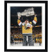 Фото с автографом Jack Eichel Vegas Golden Knights Fanatics Authentic 2023 Stanley Cup Champions 16 x 20 Raising Cup with 2023 SC Champs' Inscription