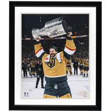 Фото с автографом Adin Hill Vegas Golden Knights Fanatics Authentic 2023 Stanley Cup Champions 16 x 20 Raising Cup