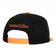 Бейсболка Philadelphia Flyers Mitchell & Ness Core Team Ground 2.0 - Black