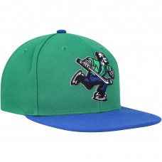 Vancouver Canucks Mitchell & Ness Core Team Ground 2.0 Snapback Hat - Green