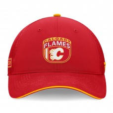 Бейсболка Calgary Flames Fanatics 2024 NHL Draft On Stage - Red