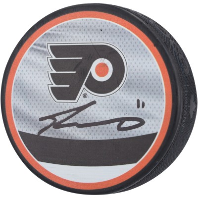 Шайба Travis Konecny Philadelphia Flyers Autographed Fanatics Authentic 2022-23 Reverse Retro