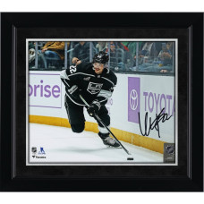 Фото с автографом Kevin Fiala Los Angeles Kings Fanatics Authentic 8" x 10" Black Jersey with Puck Фото с автографом Kevin Fiala Los Angeles Kings Fanatics Authentic 8" x 10" Black Jersey with Puck