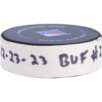 Шайба Rasmus Dahlin Buffalo Sabres Fanatics Authentic Game-Used Goal vs. New York Rangers on December 23, 2023