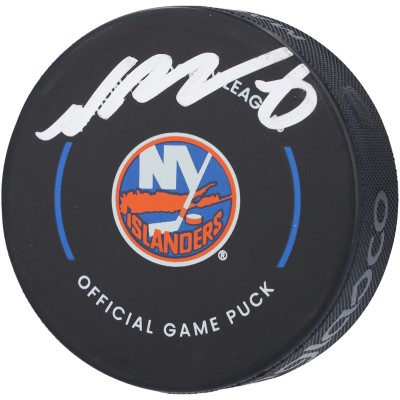 Шайба Noah Dobson New York Islanders Autographed Fanatics Authentic Official Game