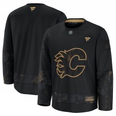 Джерси Calgary Flames Fanatics Black 2024 Military Appreciation Practice