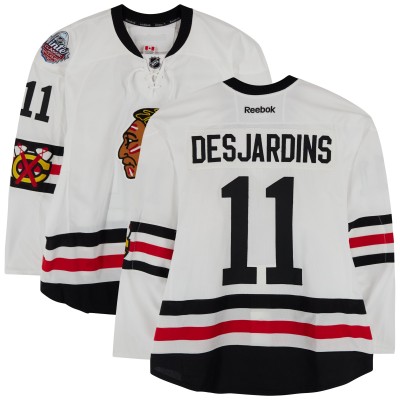 Игровая джерси Andrew Desjardins Chicago Blackhawks Fanatics Authentic Practice-Used #11 White Reebok Jersey vs. St. Louis Blues on January 2, 2017 - NHL Winter Classic - Worn During Warm-Ups