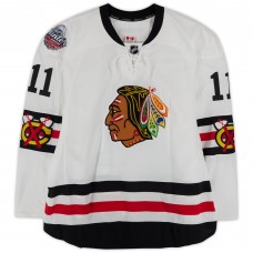 Игровая джерси Andrew Desjardins Chicago Blackhawks Fanatics Authentic Practice-Used #11 White Reebok Jersey vs. St. Louis Blues on January 2, 2017 - NHL Winter Classic - Worn During Warm-Ups Игровая джерси Andrew Desjardins Chicago Blackhawks Fanatics Authentic Practice-Used #11 White Reebok Jersey vs. St. Louis Blues on January 2, 2017 - NHL Winter Classic - Worn During Warm-Ups