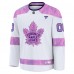 Джерси Toronto Maple Leafs Fanatics White 2024 Hockey Fights Cancer Custom Practice