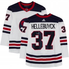 Игровая джерси Connor Hellebuyck Winnipeg Jets Autographed Fanatics Authentic White Heritage Classic adidas Authentic