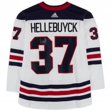 Игровая джерси Connor Hellebuyck Winnipeg Jets Autographed Fanatics Authentic White Heritage Classic adidas Authentic