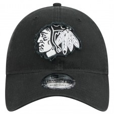 Бейсболка Chicago Blackhawks New Era Black Stamp Fabric Applique 9TWENTY Бейсболка Chicago Blackhawks New Era Black Stamp Fabric Applique 9TWENTY