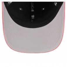 Бейсболка Chicago Blackhawks New Era Black/Red Mascot 2-Tone 9FORTY Бейсболка Chicago Blackhawks New Era Black/Red Mascot 2-Tone 9FORTY