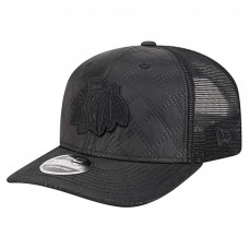 Бейсболка Chicago Blackhawks New Era Black Quilted Nylon 9SEVENTY Бейсболка Chicago Blackhawks New Era Black Quilted Nylon 9SEVENTY