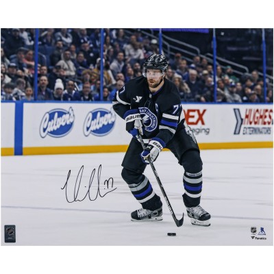Victor Hedman Tampa Bay Lightning Autographed Fanatics Authentic 16 x 20 Black Jersey Skating Photograph