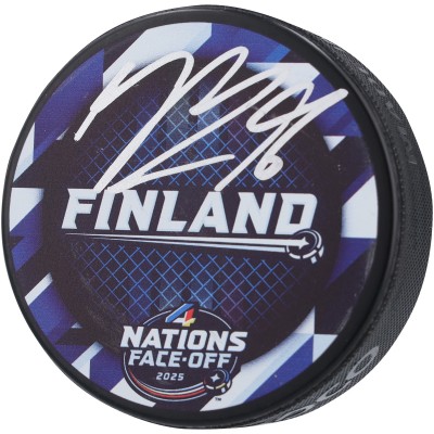 Шайба Mikko Rantanen Colorado Avalanche Autographed Fanatics Authentic Team Finland 4 Nations Face-Off