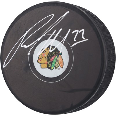 Шайба Pat Maroon Chicago Blackhawks Autographed Fanatics Authentic