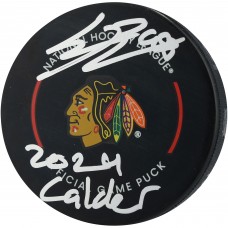 Шайба Connor Bedard Chicago Blackhawks Autographed Fanatics Authentic Official Game with 2024 Calder Inscription