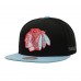 Бейсболка Chicago Blackhawks Mitchell & Ness Black Core Team Special