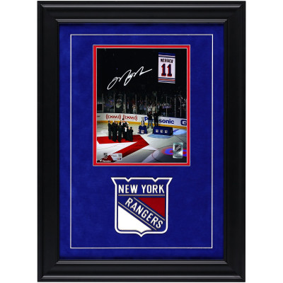 Фото с автографом Mark Messier New York Rangers Fanatics Authentic Deluxe Framed 8 x 10 Banner Raising