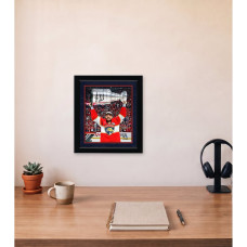 Фото с автографом Sam Reinhart Florida Panthers Fanatics Authentic 2025 Stanley Cup Champions 8" x 10" Raising Cup