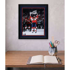 Фото с автографом Aaron Ekblad Florida Panthers Fanatics Authentic 2025 Stanley Cup Champions 16" x 20" Raising Cup