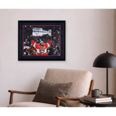 Фото с автографом Matthew Tkachuk Florida Panthers Fanatics Authentic 2025 Stanley Cup Champions 16" x 20" Raising Cup with "2025 SC Champs" Inscription