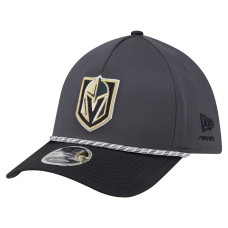 Бейсболка Vegas Golden Knights New Era Charcoal/Black 39THIRTY Two-Tone Featherweight M-Crown