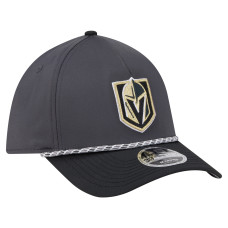 Бейсболка Vegas Golden Knights New Era Charcoal/Black 39THIRTY Two-Tone Featherweight M-Crown
