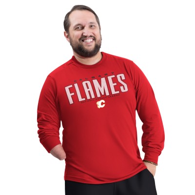 Calgary Flames G-III Sports by Carl Banks Red Adaptive Mesh Effect Long Sleeve T-Shirt