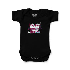 Малышам Colorado Avalanche Chad & Jake Black Valentines Day Graphic Bodysuit Малышам Colorado Avalanche Chad & Jake Black Valentines Day Graphic Bodysuit