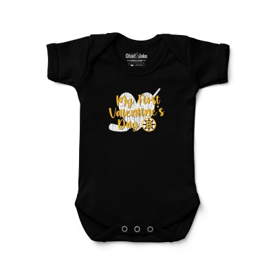 Малышам Boston Bruins Chad & Jake Black Valentines Day Graphic Bodysuit