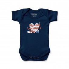 Малышам Edmonton Oilers Chad & Jake Navy Valentines Day Graphic Bodysuit