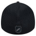 Бейсболка Boston Bruins New Era Black Blackout 39THIRTY Stretch