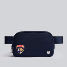 Поясная сумка Florida Panthers lululemon True Navy Everywhere Поясная сумка Florida Panthers lululemon True Navy Everywhere