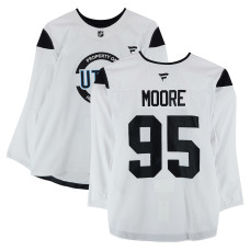 Тренировочный джерси Lleyton Moore Utah Mammoth Fanatics Authentic White from the 2024-25 NHL Season Тренировочный джерси Lleyton Moore Utah Mammoth Fanatics Authentic White from the 2024-25 NHL Season