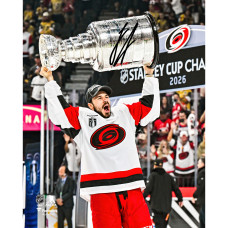 Фото с автографом Logan Stankoven Carolina Hurricanes Fanatics Authentic 2026 Stanley Cup Champions 8 x 10 Raising Cup