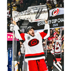 Фото с автографом Logan Stankoven Carolina Hurricanes Fanatics Authentic 2026 Stanley Cup Champions 16 x 20 Raising Cup