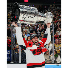 Фото с автографом Taylor Hall Carolina Hurricanes Fanatics Authentic 2026 Stanley Cup Champions 16 x 20 Raising Cup Фото с автографом Taylor Hall Carolina Hurricanes Fanatics Authentic 2026 Stanley Cup Champions 16 x 20 Raising Cup