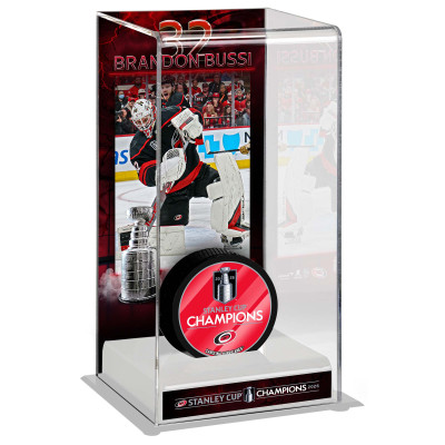 Бокс для шайбы Brandon Bussi Carolina Hurricanes Fanatics Authentic 2026 Stanley Cup Champions Logo