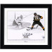 Фото с автографом Vegas Golden Knights William Karlsson Fanatics Authentic 8 x 10 Goal Between Legs Spotlight