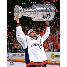 Фото с автографом Washington Capitals Alexander Ovechkin Fanatics Authentic 8 x 10 2018 Stanley Cup Champions Raising Cup Фото с автографом Washington Capitals Alexander Ovechkin Fanatics Authentic 8 x 10 2018 Stanley Cup Champions Raising Cup