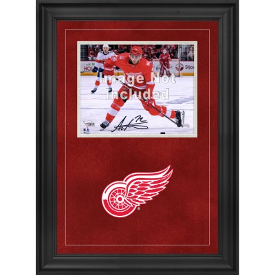 Detroit Red Wings Fanatics Authentic 8 x 10 Deluxe Horizontal Photograph Frame with Team Logo