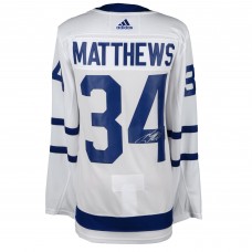 Игровая джерси Autographed Toronto Maple Leafs Auston Matthews Fanatics Authentic White Adidas Authentic