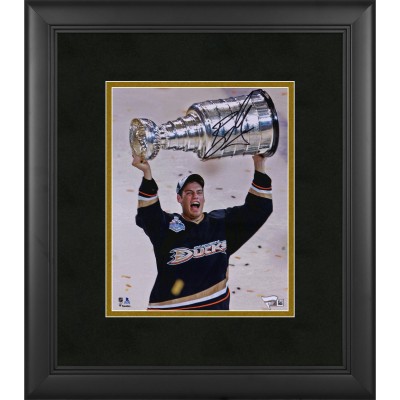 Autographed Anaheim Ducks Ryan Getzlaf Fanatics Authentic Framed 8 x 10 Raising Cup Photograph
